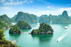 Waters of Ha Long Bang